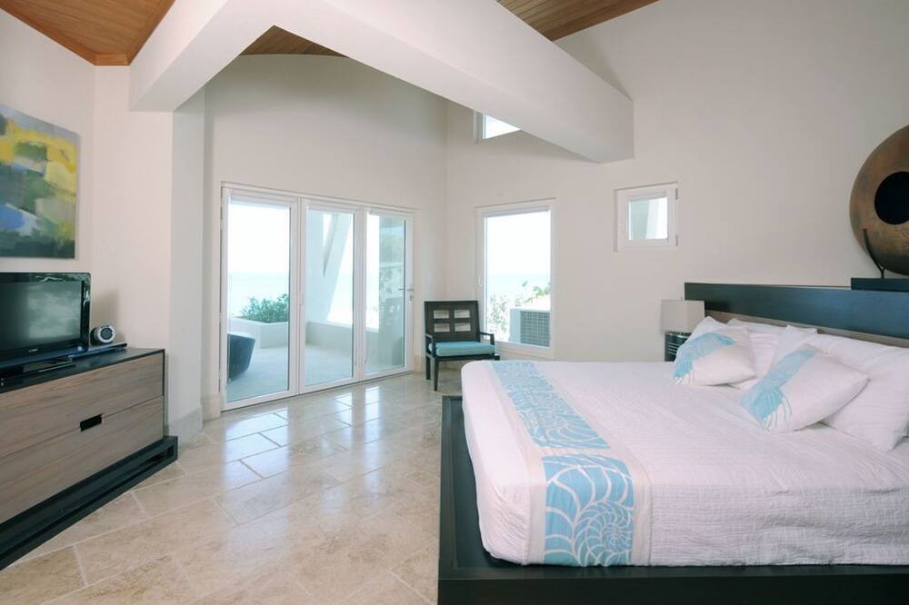 Photo of Bedroom in Governor's Harbour