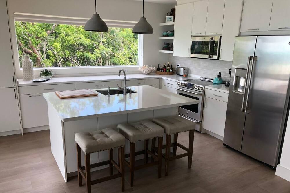 Photo of Kitchen in Great Guana Cay