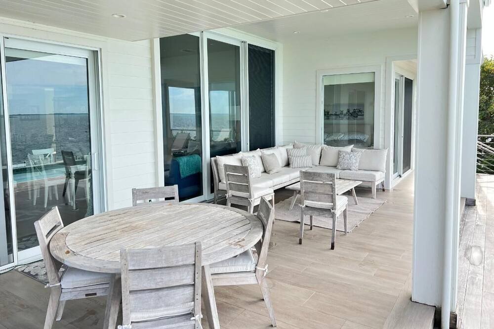 Photo of Patio Balcony in Great Guana Cay
