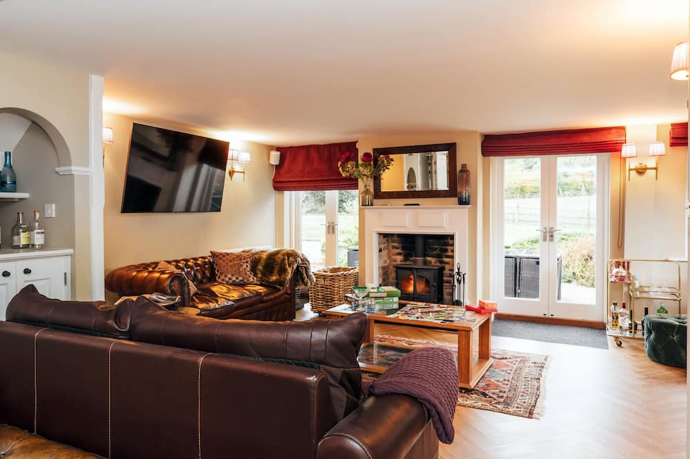Photo of Livingroom in Burley