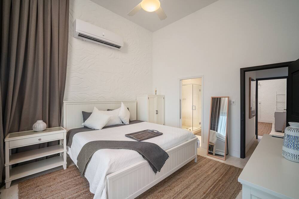 Photo of Bedroom in George Town