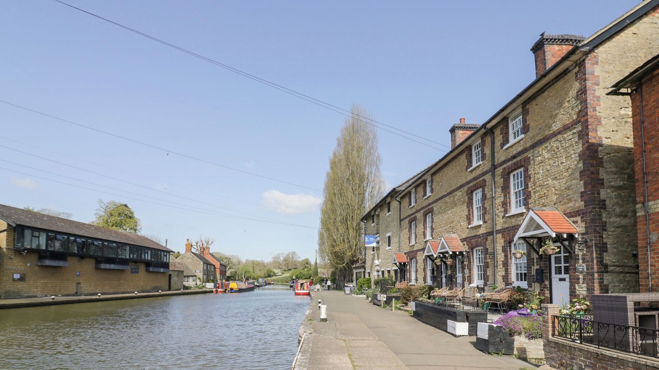 Photo of Others in Stoke Bruerne