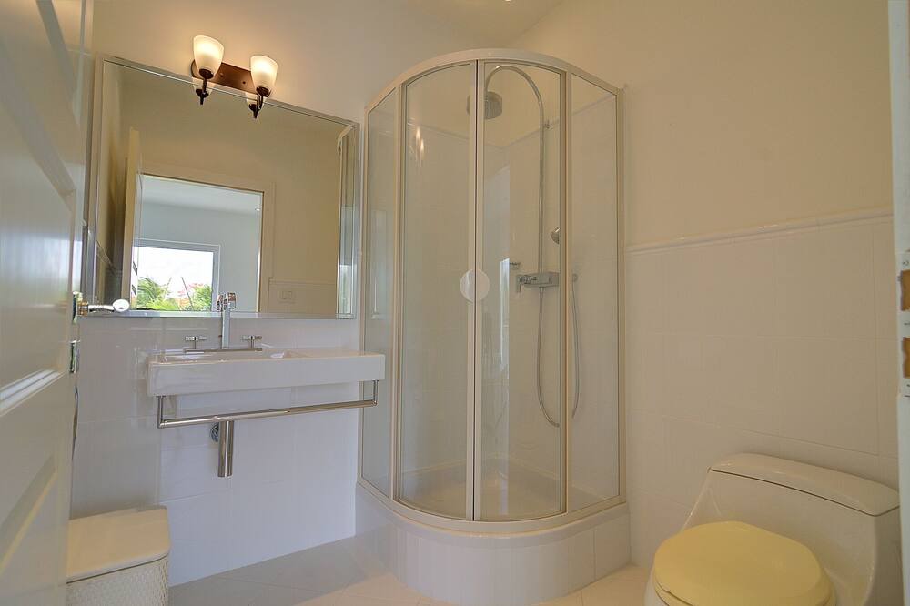 Photo of Bathroom in Westwind