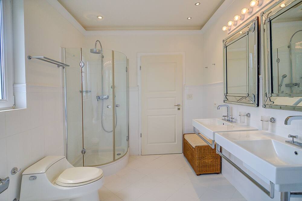 Photo of Bathroom in Westwind