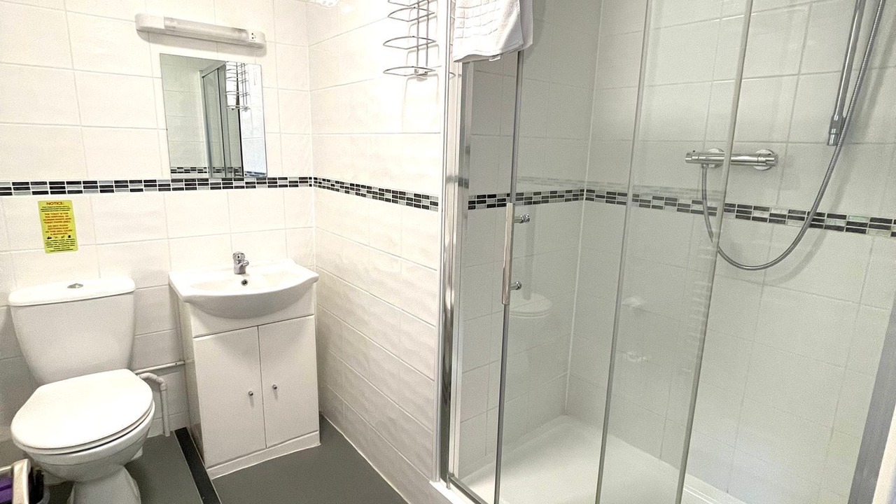 Photo of Bathroom in Eton