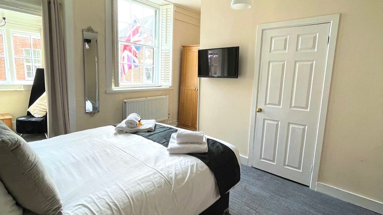 Photo of Bedroom in Eton