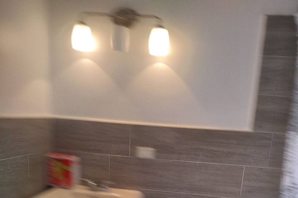 Photo of Bathroom in Alice Town