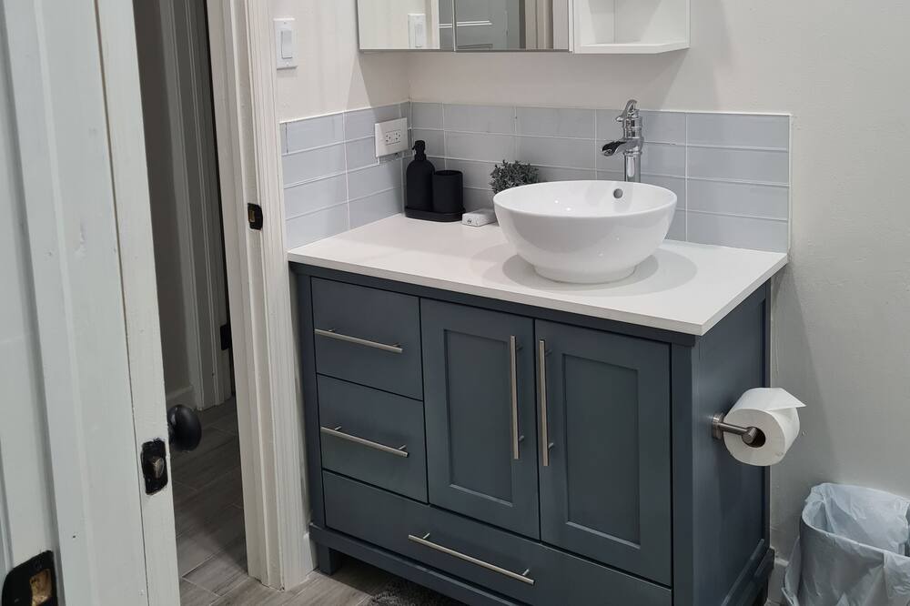 Photo of Bathroom in Lyford Cay
