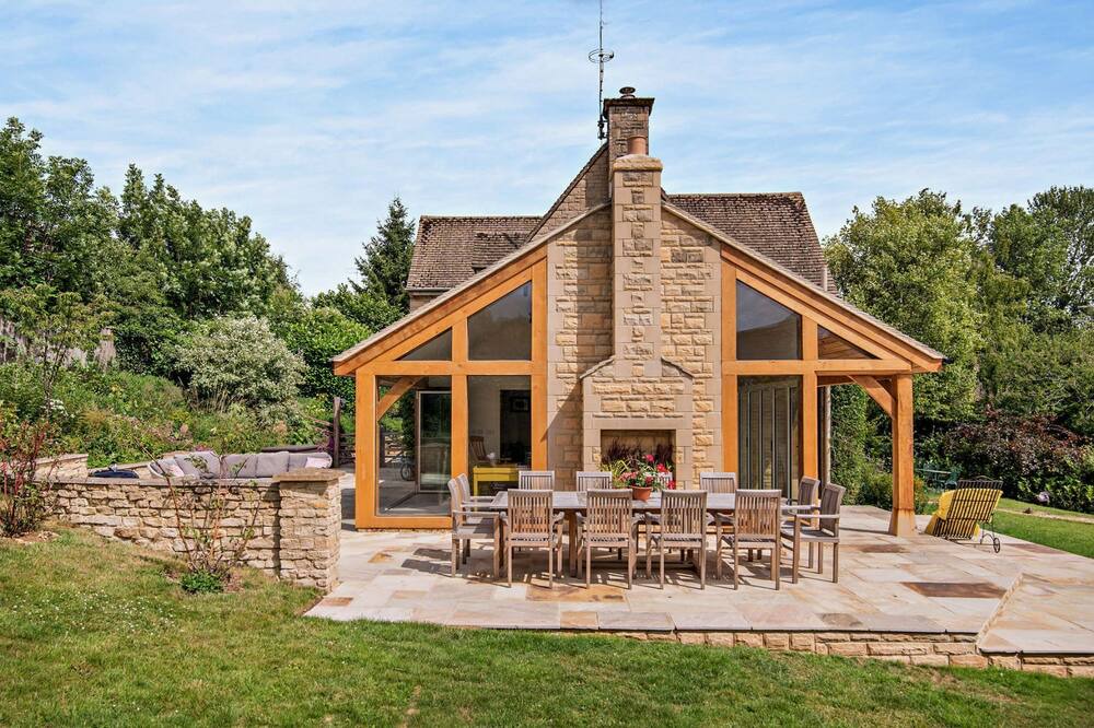 Photo of Outdoor in Naunton