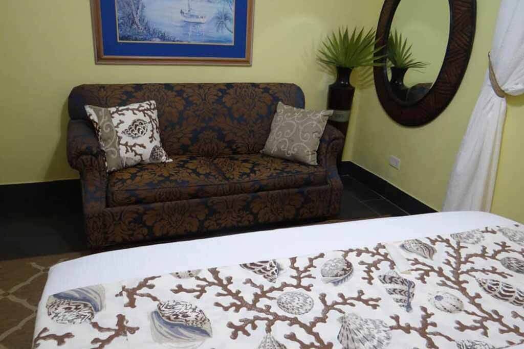 Photo of Livingroom in Cat Island