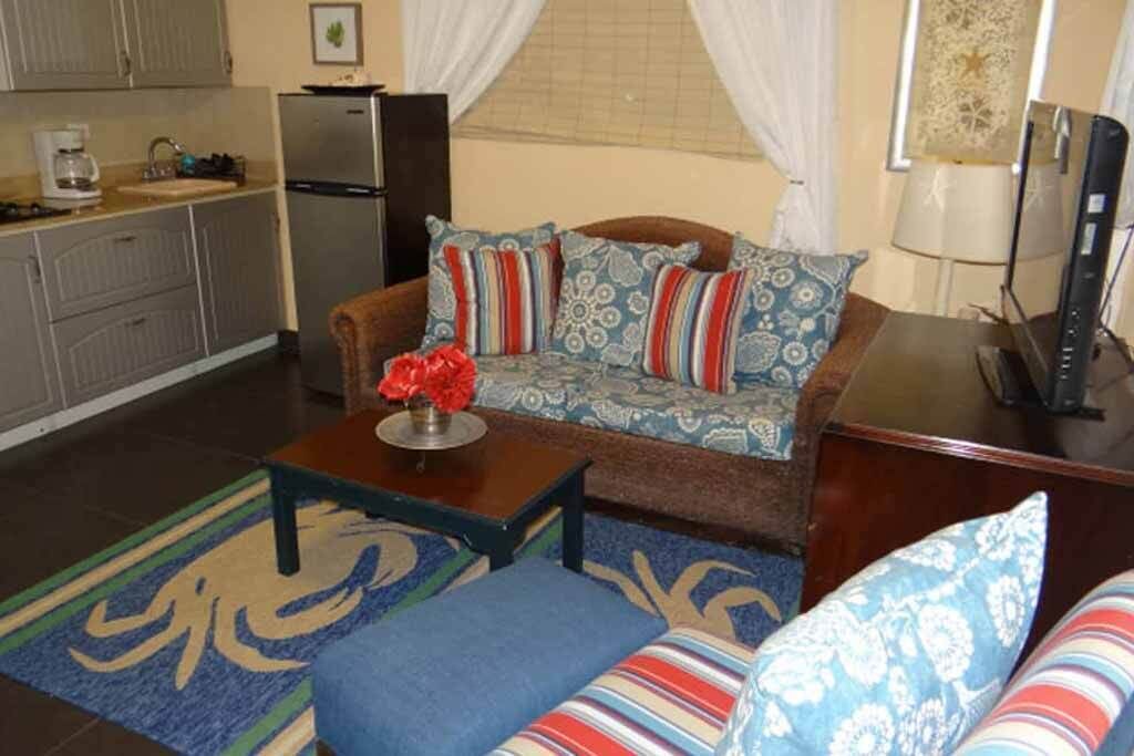 Photo of Livingroom in Cat Island