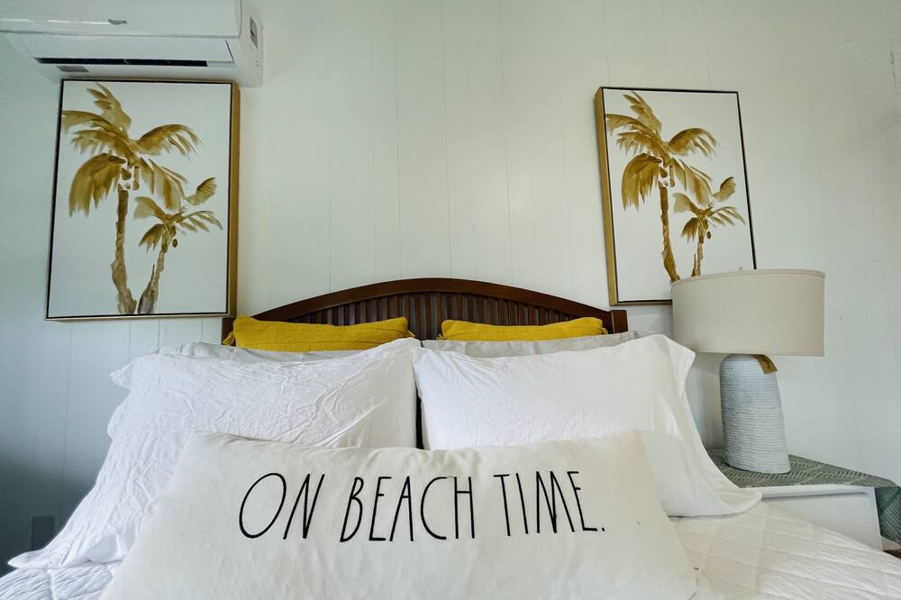 Photo of Bedroom in Gregory Town