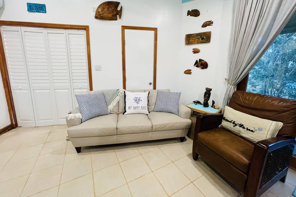 Photo of Livingroom in Gregory Town
