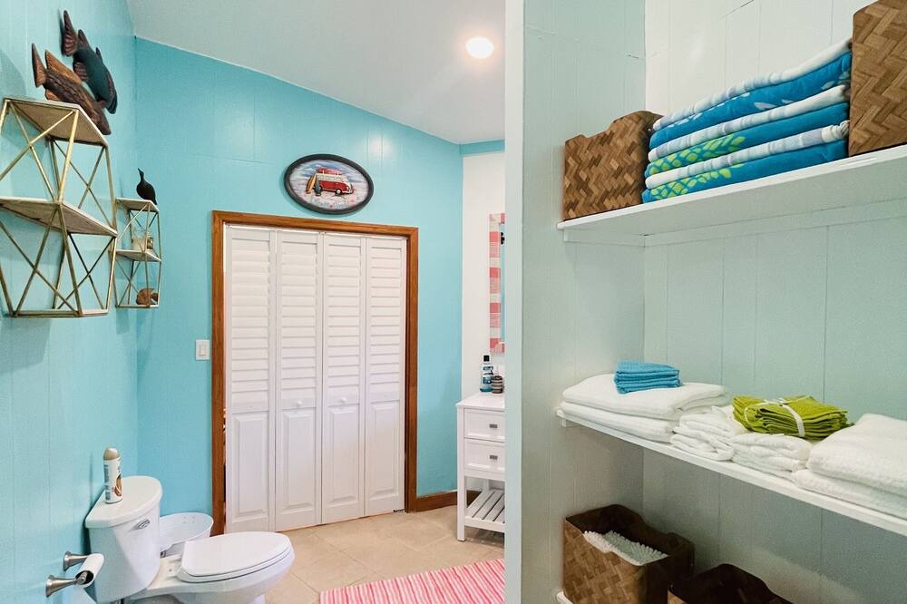 Photo of Bathroom in Gregory Town