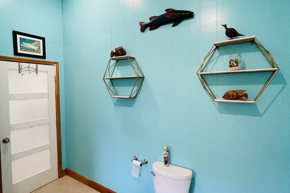 Photo of Bathroom in Gregory Town