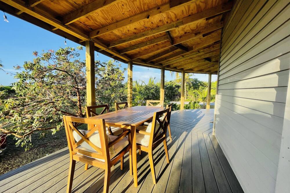 Photo of Patio Balcony in Gregory Town