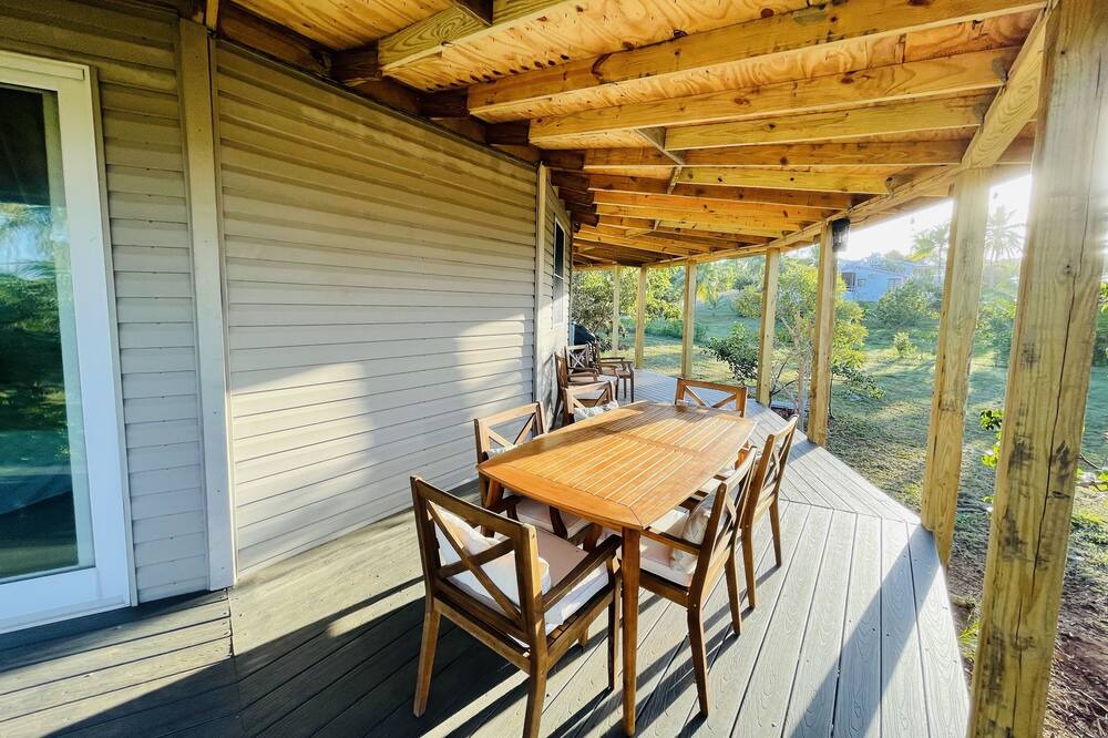 Photo of Patio Balcony in Gregory Town