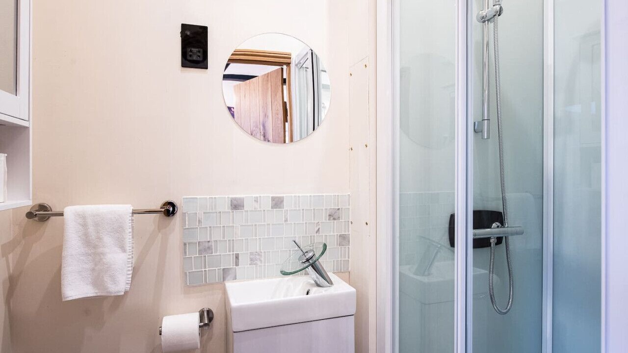 Photo of Bathroom in Grafton Regis