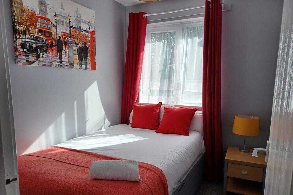 Photo of Bedroom in Dunstable