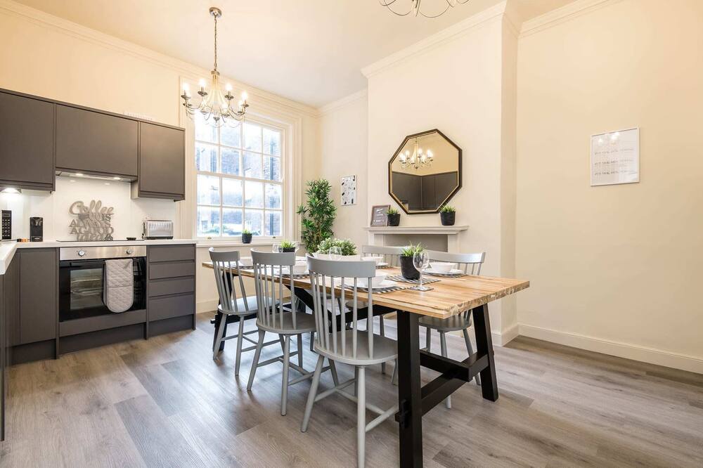 Photo of Others in Hope Street