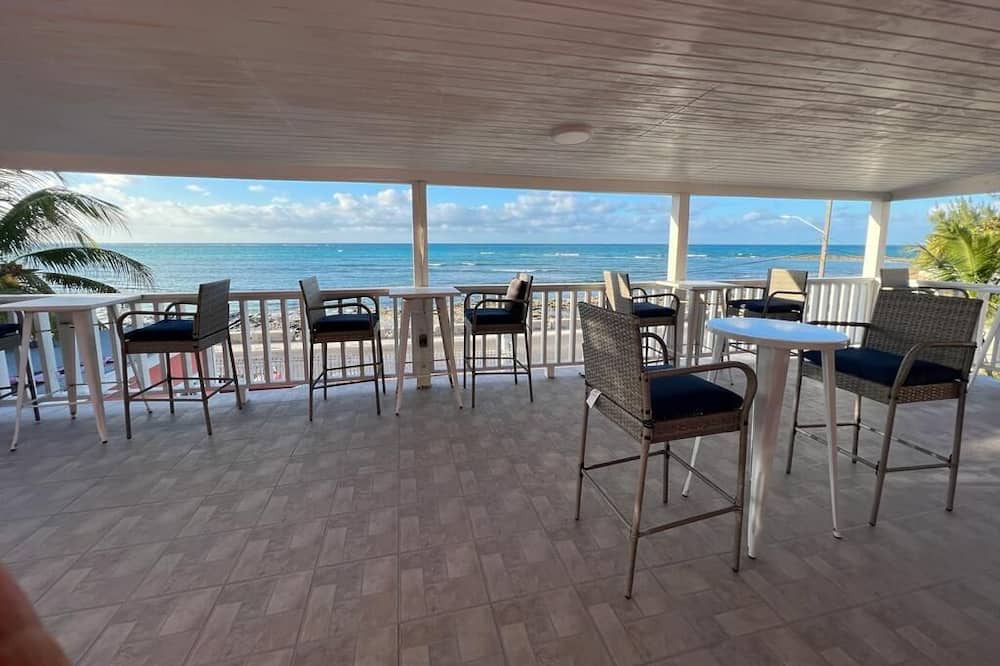 Photo of Patio Balcony in Nassau