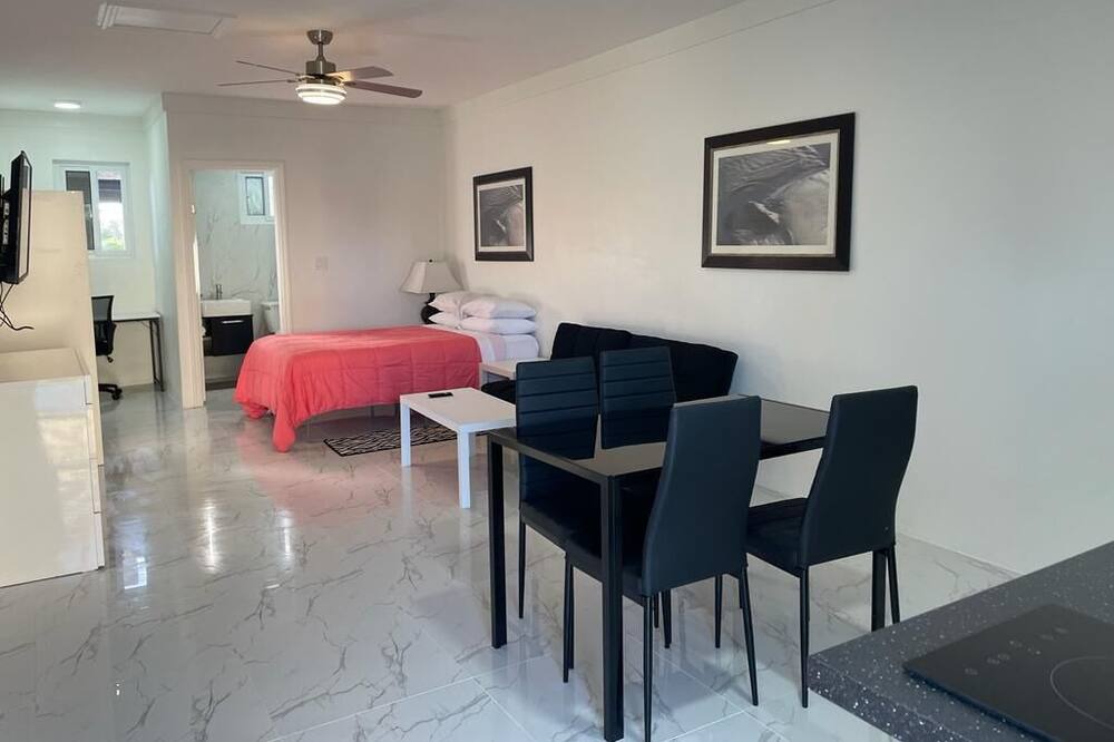 Photo of Bedroom in Nassau