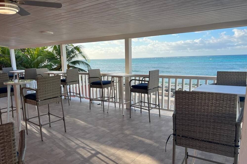 Photo of Outdoor in Nassau