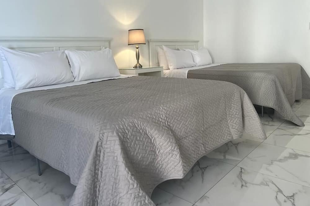 Photo of Bedroom in Nassau