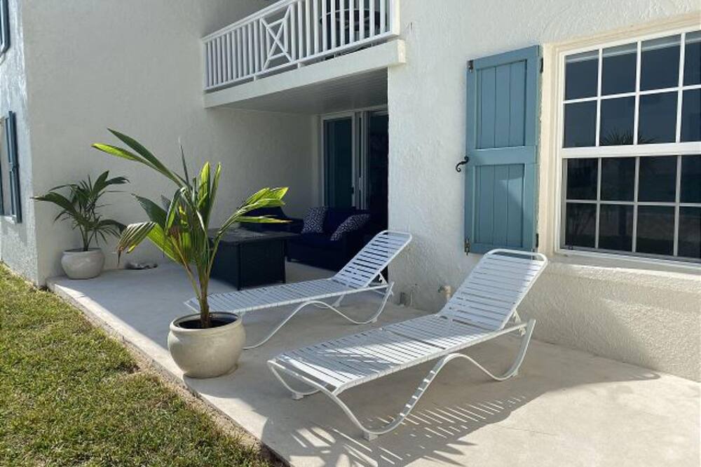 Photo of Patio Balcony in Savannah Sound