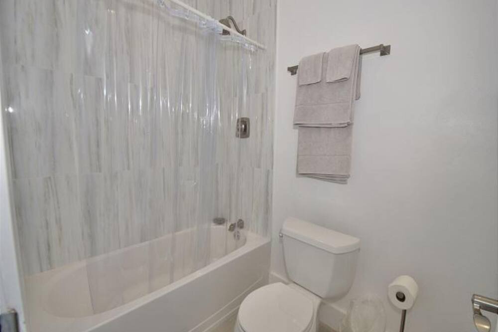 Photo of Bathroom in Governor's Harbour