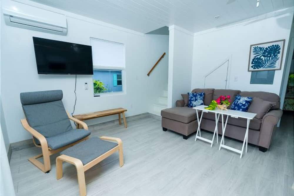 Photo of Livingroom in Spanish Wells