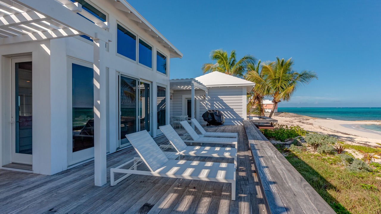 Photo of Patio Balcony in Hope Town
