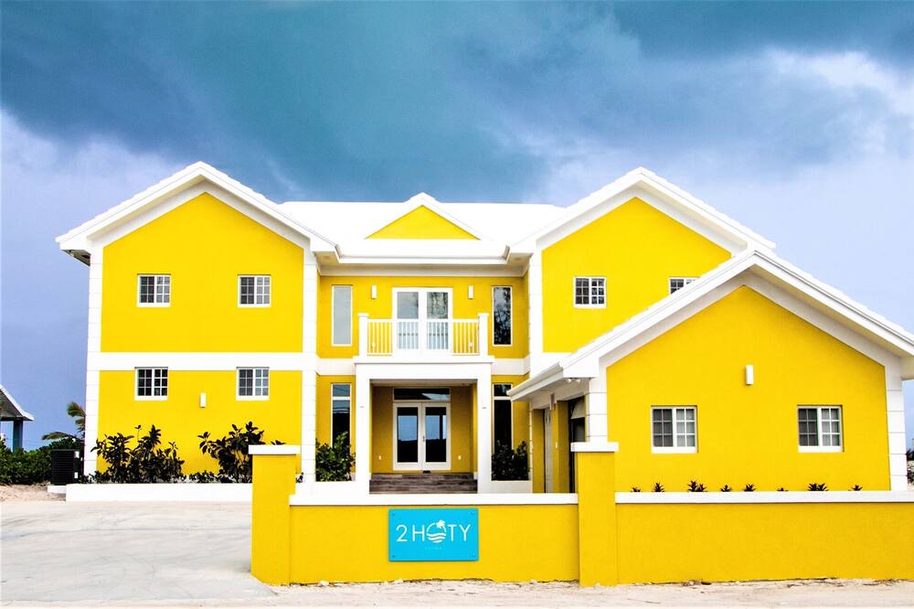 Photo of Outdoor in Tar Bay
