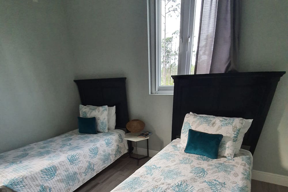 Photo of Bedroom in Nassau