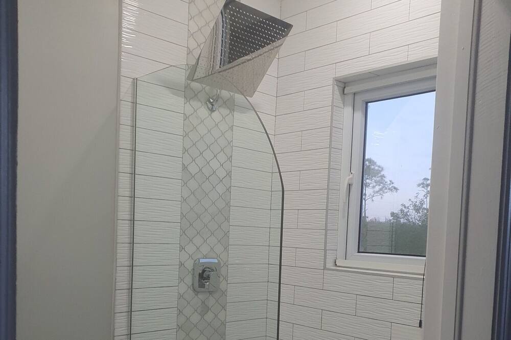 Photo of Bathroom in Nassau