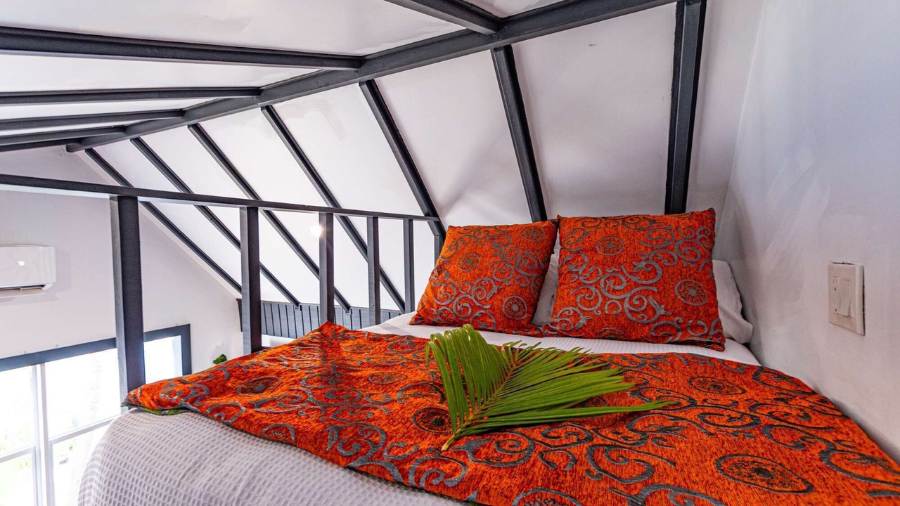 Photo of Bedroom in Nassau