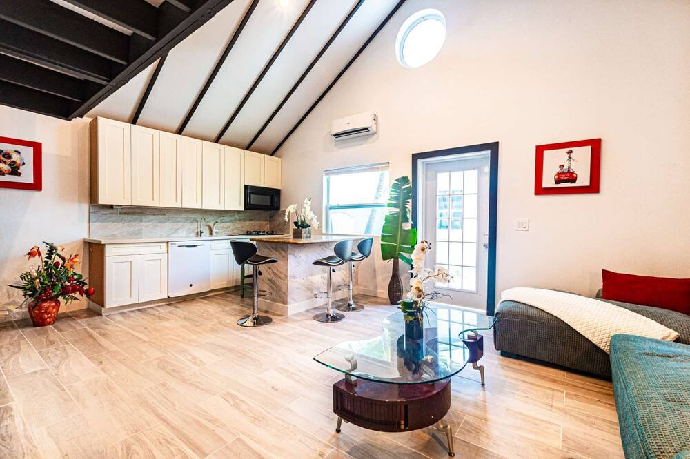 Photo of Bedroom in Nassau