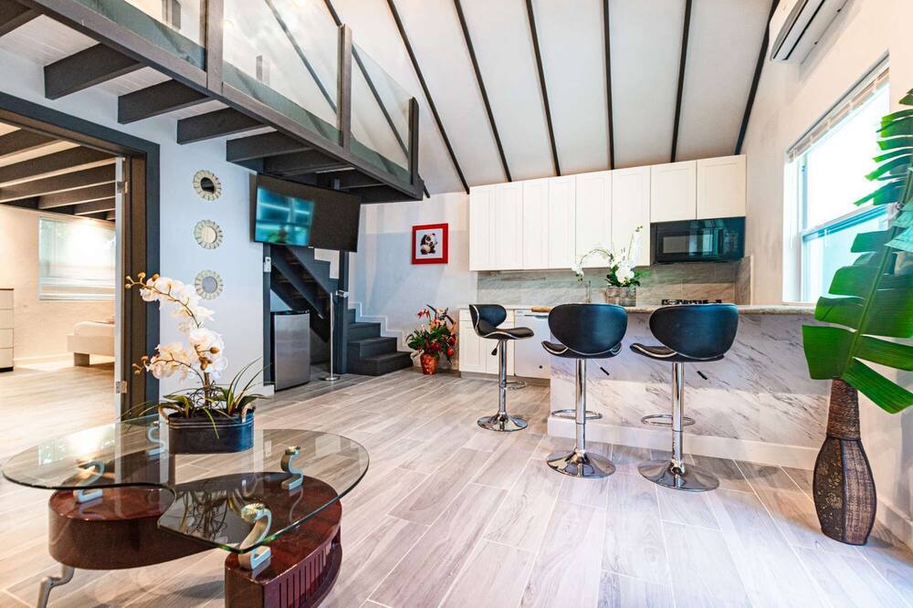 Photo of Livingroom in Nassau