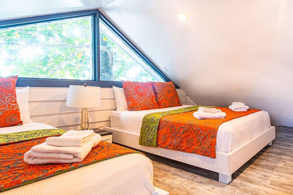 Photo of Bedroom in Nassau