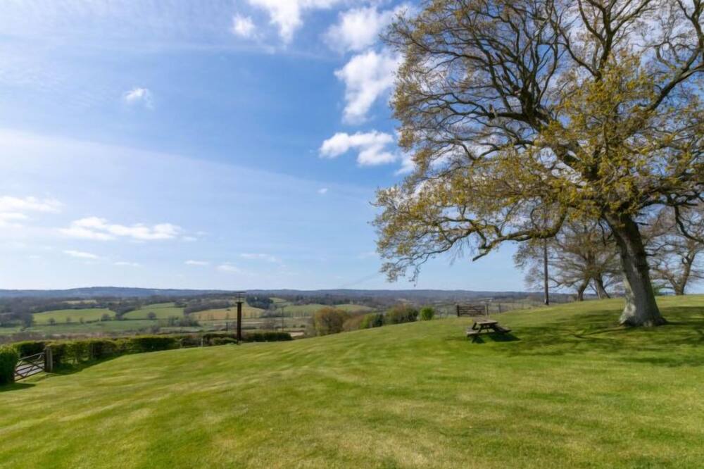 Photo of Outdoor in Ewhurst Green