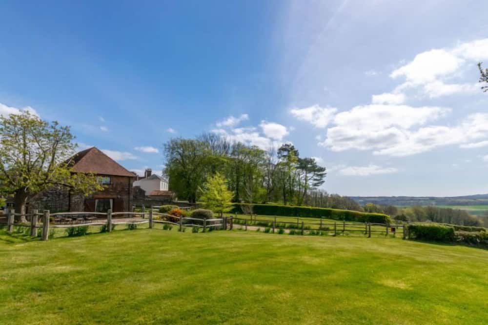 Photo of Outdoor in Ewhurst Green