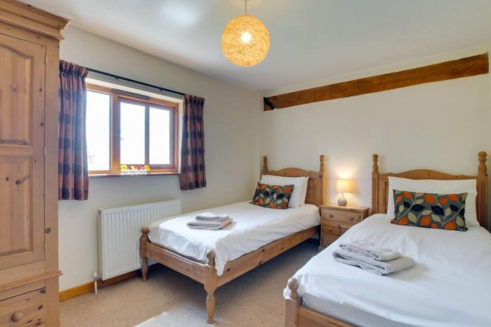 Photo of Bedroom in Ewhurst Green