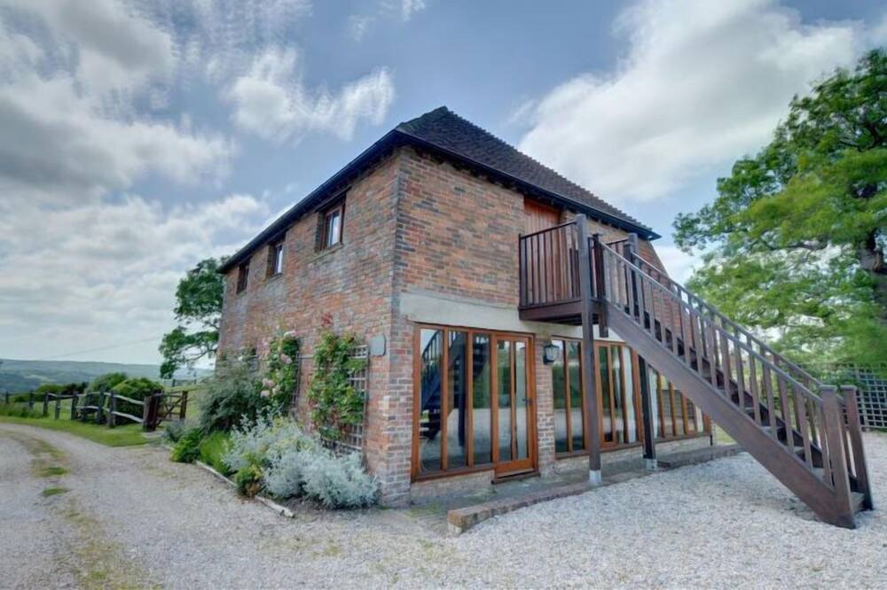 Photo of Outdoor in Ewhurst Green