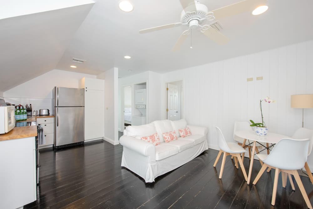 Photo of Livingroom in Governor's Harbour