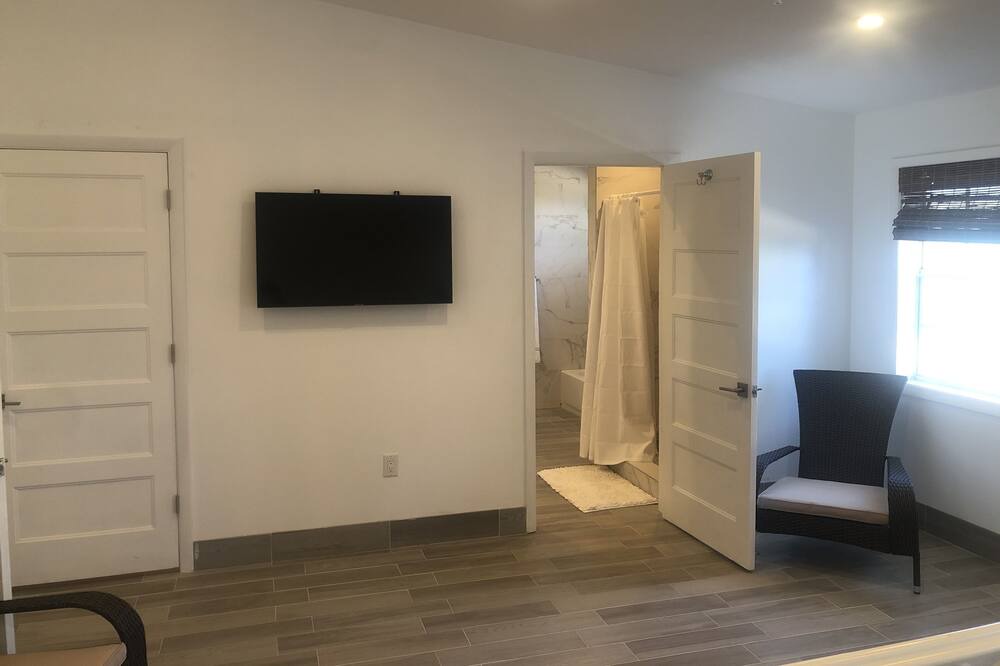 Photo of Bedroom in Farmer's Hill