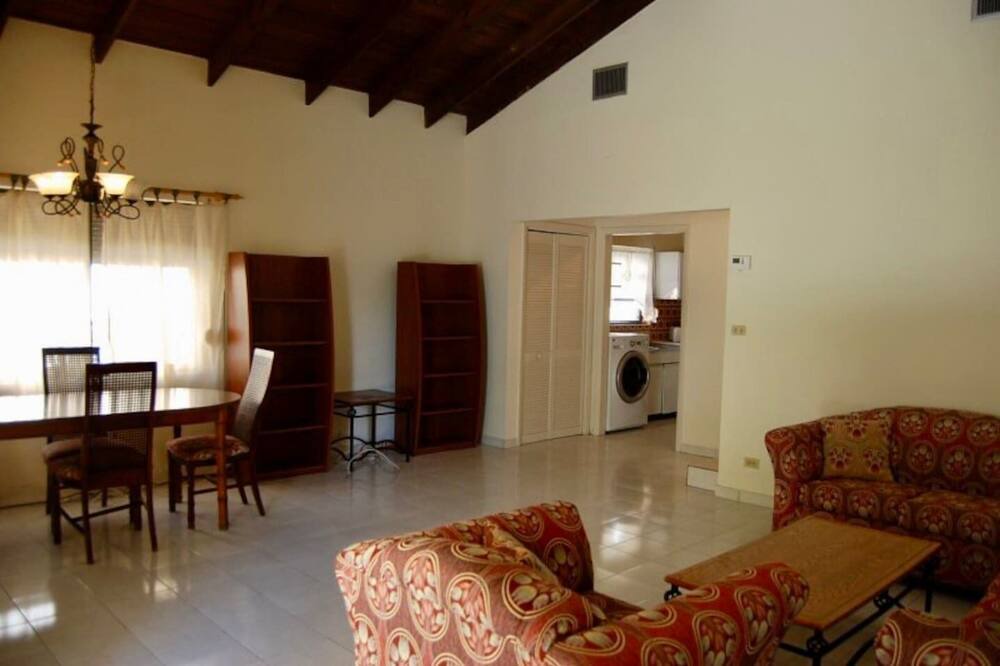 Photo of Livingroom in Paradise Island