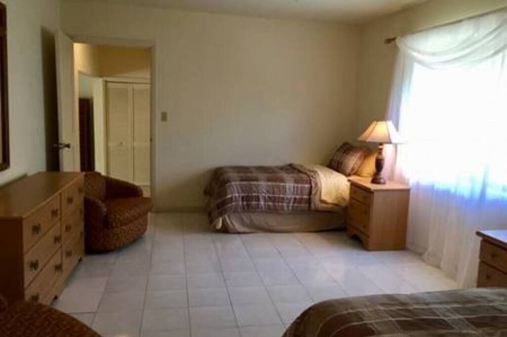 Photo of Bedroom in Paradise Island