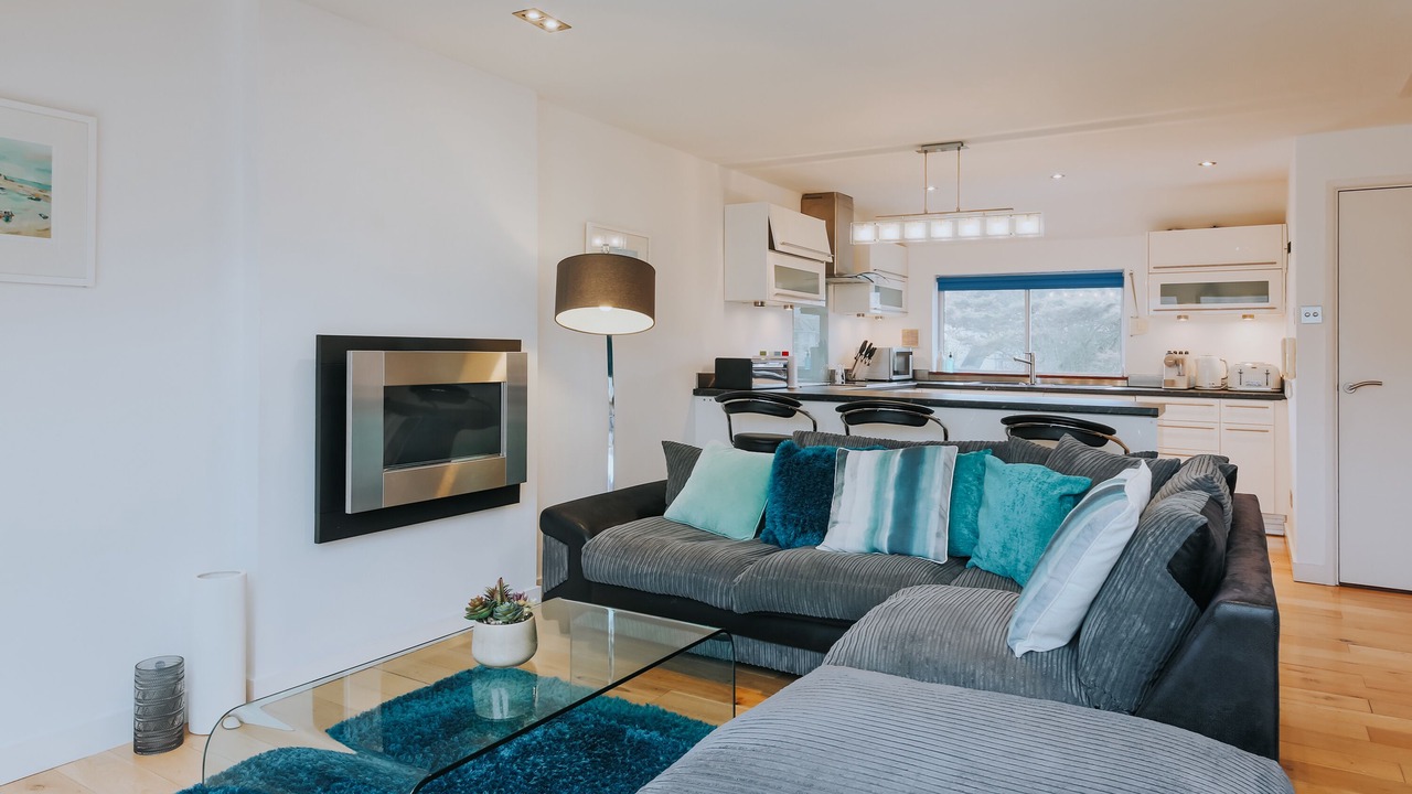 Photo of Livingroom in Newquay City Centre