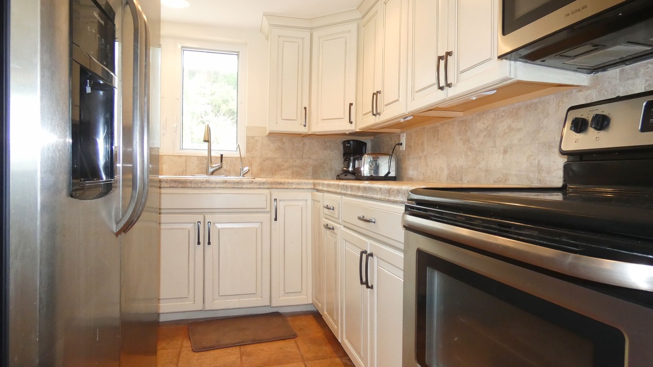 Photo of Kitchen in Great Harbour Cay