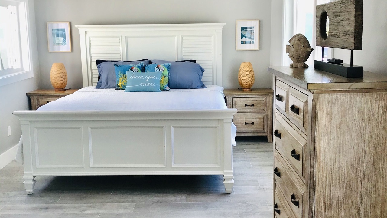 Photo of Bedroom in Winding Bay